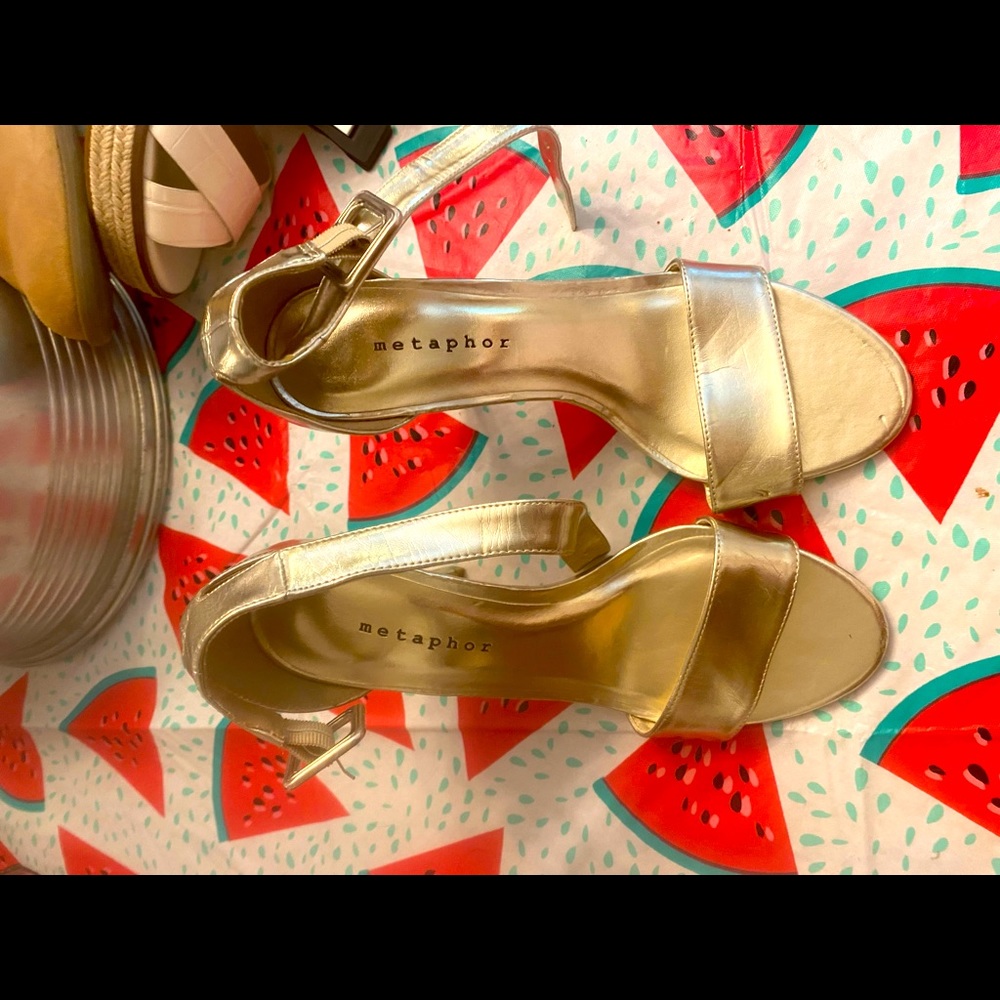 Beautiful heels gold